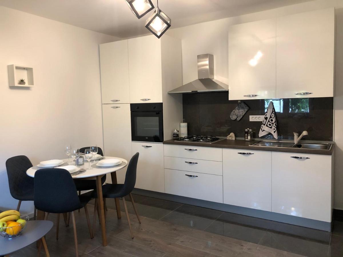 Apartman Ana Zadar Apartment Екстериор снимка